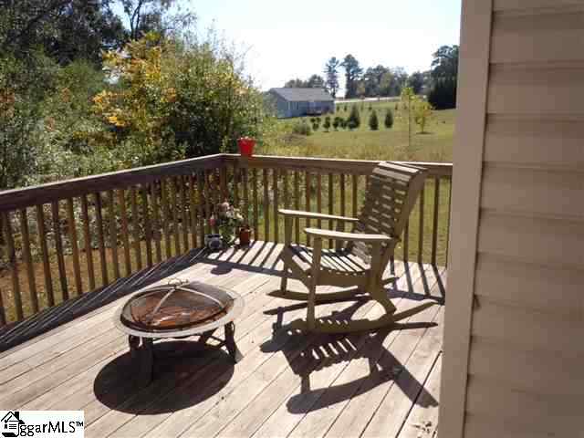 125 Terrace Meadows Dr, Seneca, SC 29672